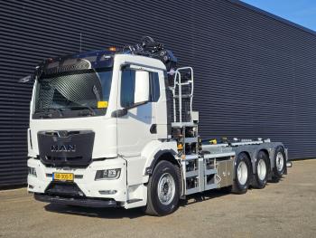 TGS 35.470 8x4 / HMF 2243 Z KRAAN + HAAKARM